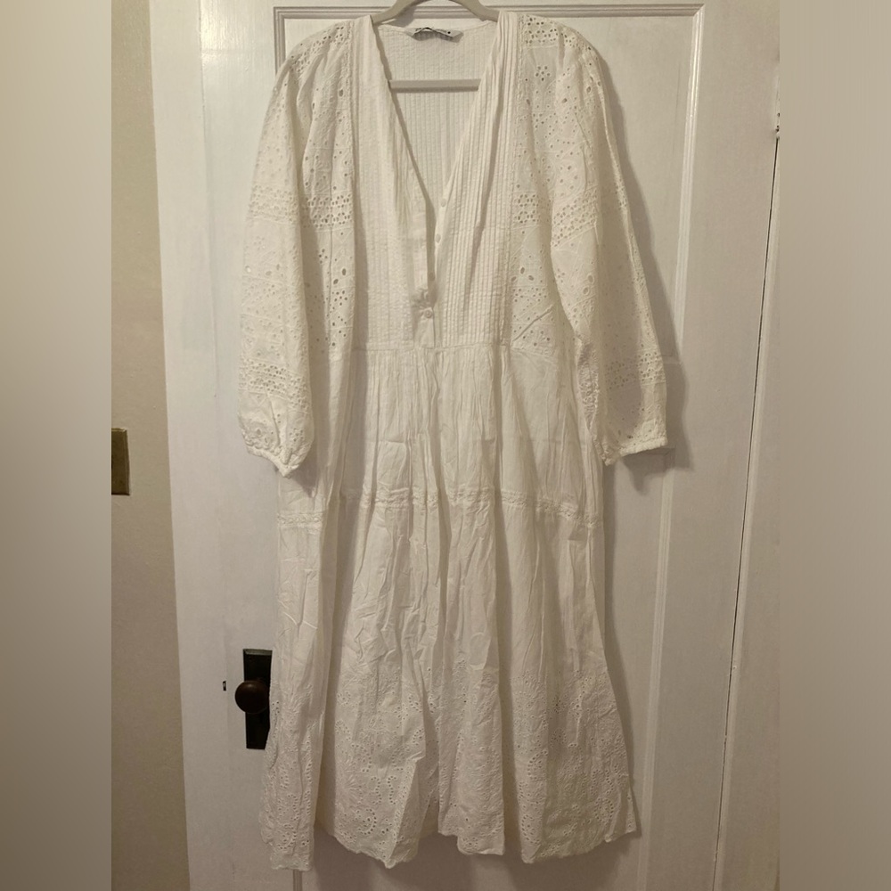 Zara lace dress